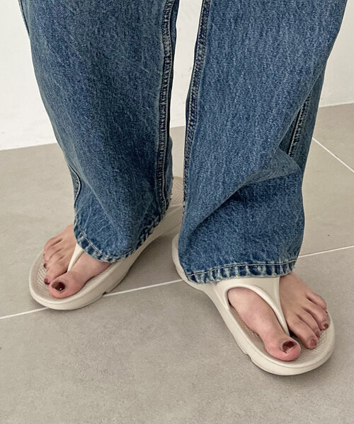 DISCOAT（ディスコート）の「EVAトングサンダル（サンダル・レディース・アイボリー/グレー/ブラック・MEDIUM/LARGE）」の13枚目の写真