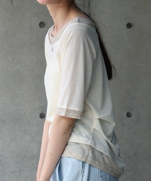 Bab（バブ）の「前後2WAYレイヤードオフショル風カットトップス（Tシャツ/カットソー・レディース・ライトグレー/アイボリー/チャコールグレー・FREE）」の7枚目の写真