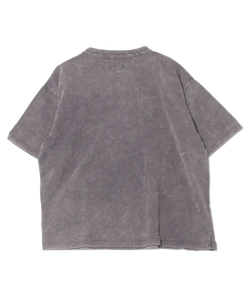 ROUGH TRADE(ラフトレード)の「USAコットン スノーウォッシュヘンリーネックTEE(M1)(Tシャツ/カットソー・メンズ・アイボリー/チャコールグレー/ブラウン・X-LARGE/LARGE/MEDIUM)」の4枚目の写真