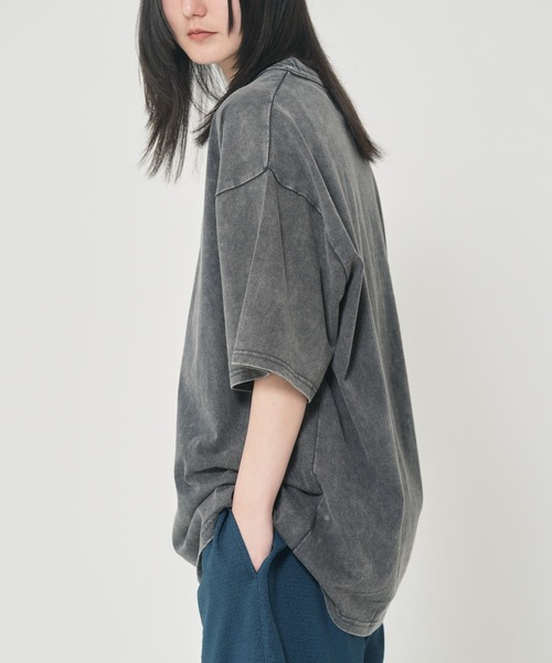 ROUGH TRADE(ラフトレード)の「USAコットン スノーウォッシュヘンリーネックTEE(M1)(Tシャツ/カットソー・メンズ・アイボリー/チャコールグレー/ブラウン・X-LARGE/LARGE/MEDIUM)」の8枚目の写真