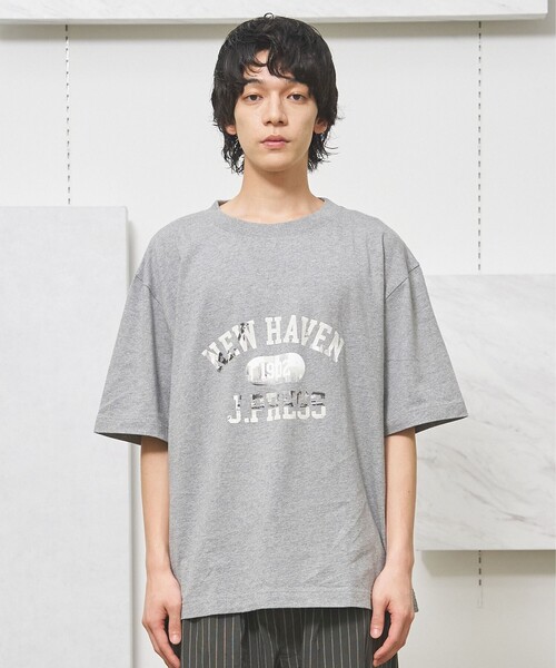 J.PRESS YORK STREET(ジェイプレスヨークストリート)の「【UNISEX】フォトプリント Tシャツ "College Logo"(Tシャツ/カットソー・メンズ・ライトグレー系/ダルブルー系/ホワイト系/ライトグリーン系・SMALL/MEDIUM/LARGE)」の2枚目の写真