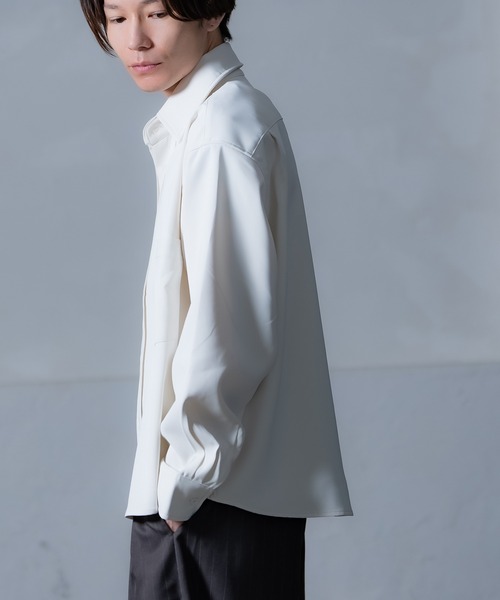 Crownor(クラウノアー)の「ドレープ 長袖シャツ(シャツ/ブラウス・メンズ・チャコール/ブルー/ホワイト・LARGE/MEDIUM)」の10枚目の写真