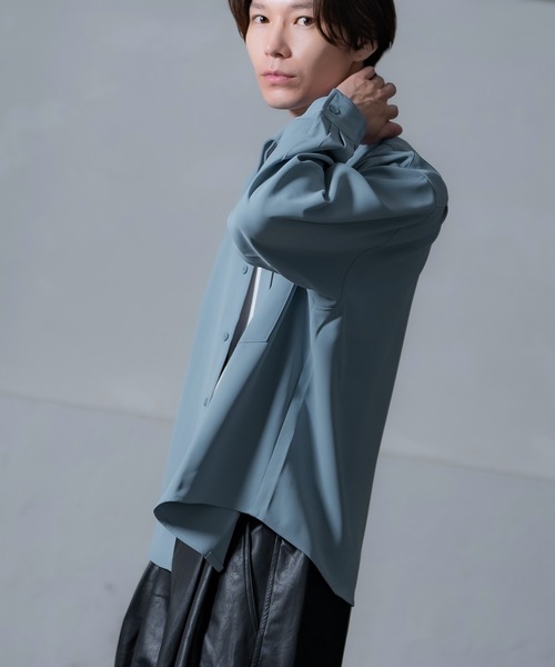 Crownor(クラウノアー)の「ドレープ 長袖シャツ(シャツ/ブラウス・メンズ・チャコール/ブルー/ホワイト・LARGE/MEDIUM)」の18枚目の写真