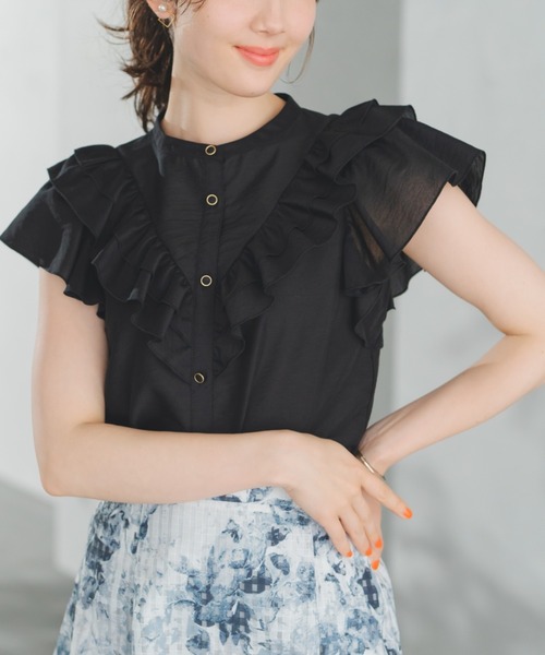 MISCH MASCH（ミッシュマッシュ）の「Vフリルカラーブラウス（シャツ/ブラウス・レディース・ブラック/ピンク/ホワイト・ﾌﾘ-）」の2枚目の写真