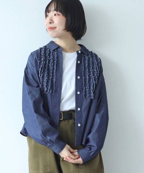 PAR ICI(パーリッシィ)の「ライトオンスデニム たっぷりフリルブラウス(シャツ/ブラウス・レディース・ネイビー/サックスブルー・FREE)」の17枚目の写真