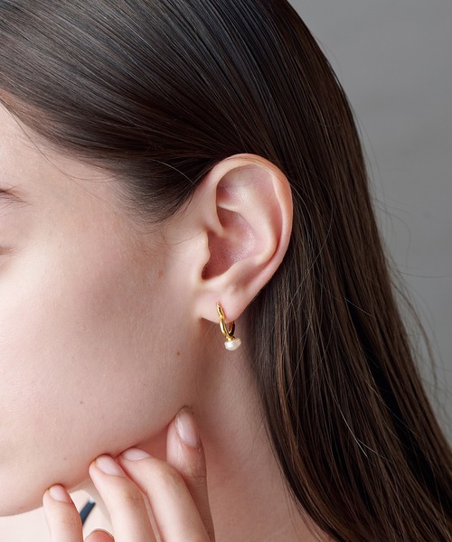 ALLURELLE(アリュレル)の「【ALLURELLE】淡水パール ハートピアス silver925 KNF-TP(ピアス(両耳用)・レディース・ゴールド/シルバー・FREE)」の7枚目の写真
