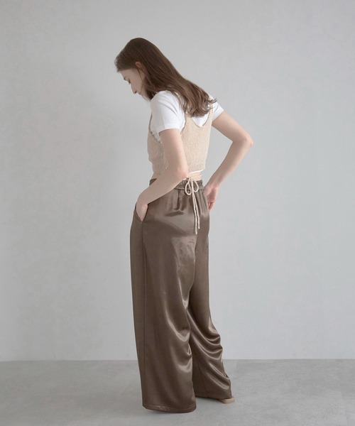 MINERTE(ミネルテ)の「【MINERTE】drawstring knit bustier / ドロストニットビスチェ(キャミソール・レディース・オフホワイト/ライトベージュ/ネイビー・FREE)」の22枚目の写真