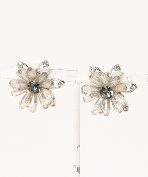 VIBGYOR(ヴィブジョー)の「【charme by pimo 】マーガレット ビーズ 花 ピアス(MA)(ピアス(両耳用)・レディース・ブラック・FREE)」の1枚目の写真