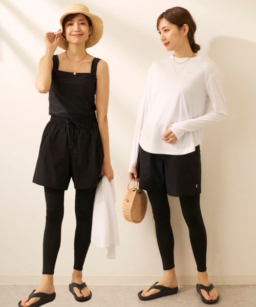 FILA(フィラ)の「ラッシュガード付き 4点セット水着 (レギンスタイプ)(水着・レディース・ブラック/ホワイト・MEDIUM/LARGE/X-LARGE/XX-LARGE)」の1枚目の写真