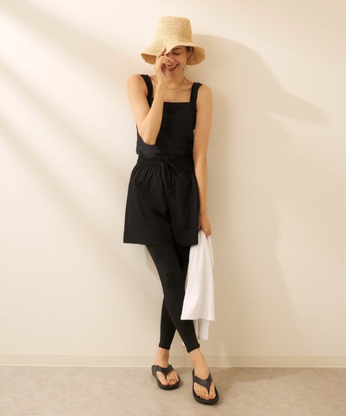 FILA(フィラ)の「ラッシュガード付き 4点セット水着 (レギンスタイプ)(水着・レディース・ブラック/ホワイト・MEDIUM/LARGE/X-LARGE/XX-LARGE)」の11枚目の写真