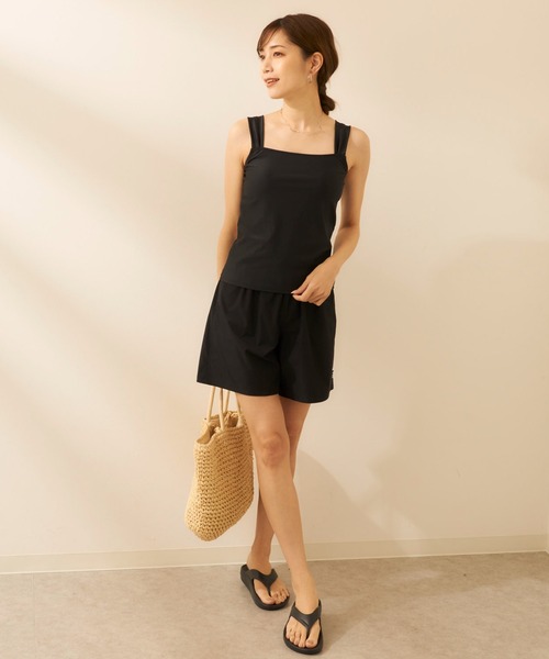 FILA(フィラ)の「ラッシュガード付き 4点セット水着 (レギンスタイプ)(水着・レディース・ブラック/ホワイト・MEDIUM/LARGE/X-LARGE/XX-LARGE)」の16枚目の写真