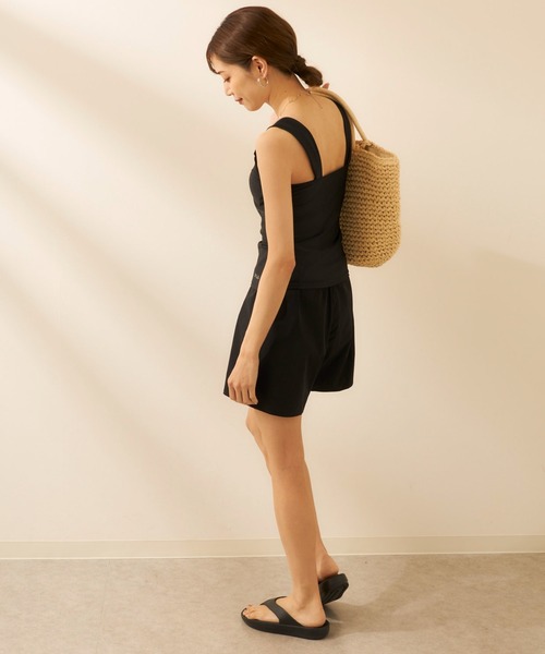 FILA(フィラ)の「ラッシュガード付き 4点セット水着 (レギンスタイプ)(水着・レディース・ブラック/ホワイト・MEDIUM/LARGE/X-LARGE/XX-LARGE)」の18枚目の写真