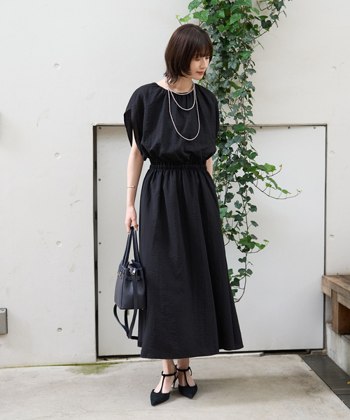 Rouge vif Anna（ルージュヴィフアンナ）の「ノースリーブワンピース（ワンピース・レディース・チャコールグレー/ブラック・フリー）」の3枚目の写真