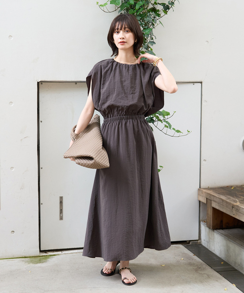 Rouge vif Anna（ルージュヴィフアンナ）の「ノースリーブワンピース（ワンピース・レディース・チャコールグレー/ブラック・フリー）」の10枚目の写真