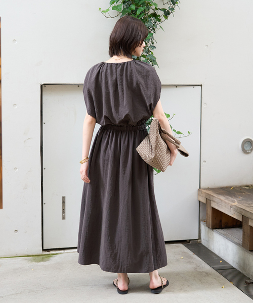 Rouge vif Anna（ルージュヴィフアンナ）の「ノースリーブワンピース（ワンピース・レディース・チャコールグレー/ブラック・フリー）」の13枚目の写真