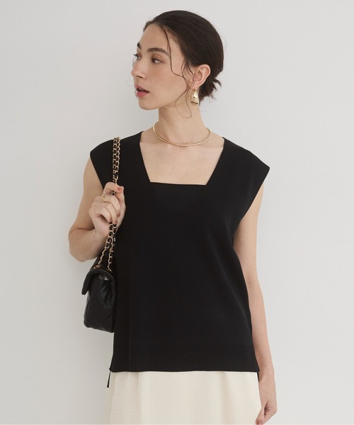 ANGIE（アンジー）の「【セットアップ対応】Vネック ノースリーブ ニット（ベスト・レディース・ブラウン/ベージュ/アイボリー/ブラック・FREE）」の5枚目の写真