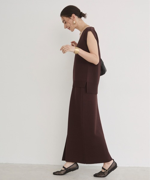 ANGIE（アンジー）の「【セットアップ対応】Vネック ノースリーブ ニット（ベスト・レディース・ブラウン/ベージュ/アイボリー/ブラック・FREE）」の16枚目の写真