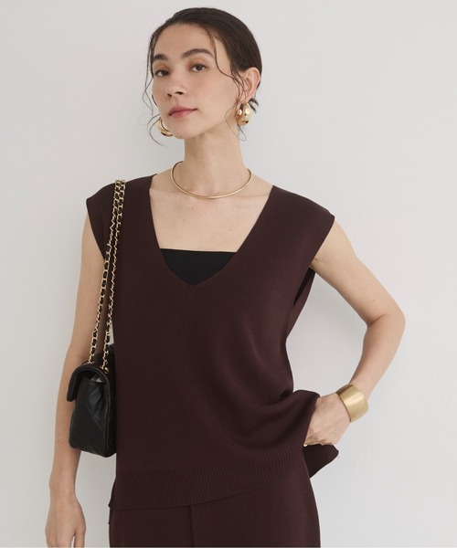 ANGIE（アンジー）の「【セットアップ対応】Vネック ノースリーブ ニット（ベスト・レディース・ブラウン/ベージュ/アイボリー/ブラック・FREE）」の10枚目の写真