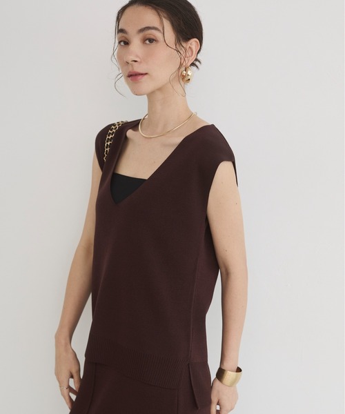 ANGIE（アンジー）の「【セットアップ対応】Vネック ノースリーブ ニット（ベスト・レディース・ブラウン/ベージュ/アイボリー/ブラック・FREE）」の14枚目の写真