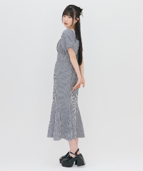 REDYAZEL（レディアゼル）の「クロスリボンギンガムチェックマーメイドワンピース（ワンピース・レディース・ブラック系その他/グリーン系その他/レッド系その他・SMALL/MEDIUM）」の5枚目の写真