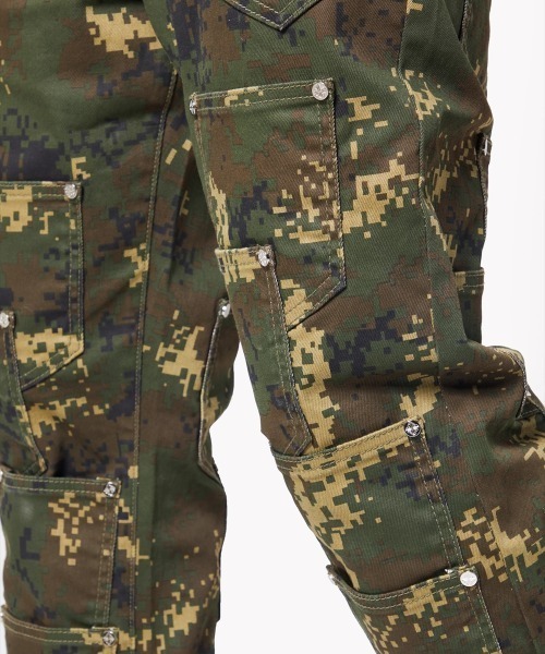 L.H.P(エルエイチピー)の「GUAPI/グアピ/Camo Pockets Flared Denim(デニムパンツ・メンズ・その他2・32/34/28)」の8枚目の写真