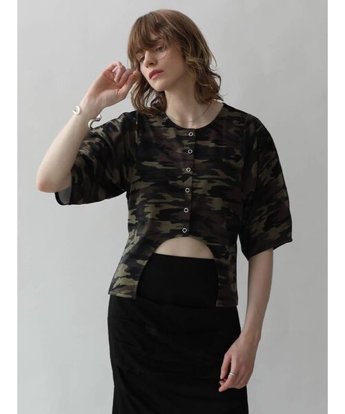 :ETHROF(イーサオブ)の「CAMOUFLAGE FRONT CURVE TOPS(Tシャツ/カットソー・レディース・ベージュ系/オリーブ・FREE)」の10枚目の写真