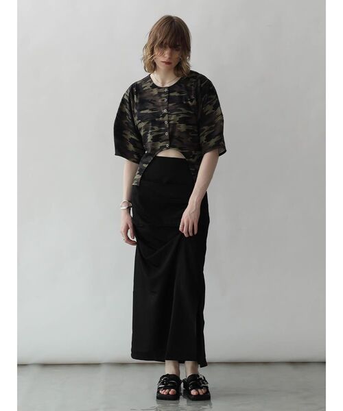 :ETHROF(イーサオブ)の「CAMOUFLAGE FRONT CURVE TOPS(Tシャツ/カットソー・レディース・ベージュ系/オリーブ・FREE)」の11枚目の写真