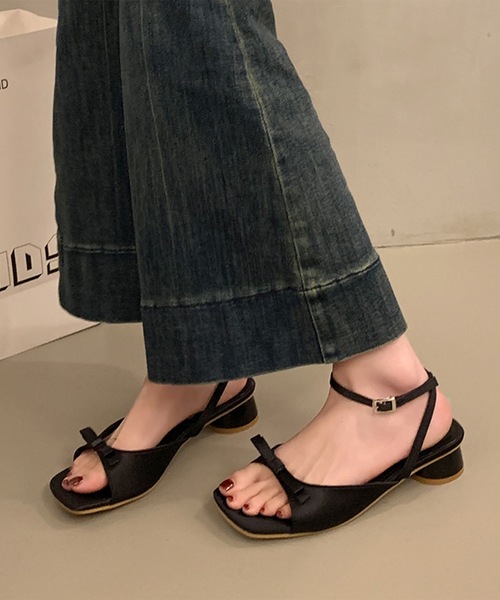 Lace Ladies(レースレディース)の「フロント リボン アンクル ストラップ サンダル(サンダル・レディース・ブラック/アイボリー/シルバー/ピンク・22.5cm/23cm/23.5cm/24cm/24.5cm)」の3枚目の写真