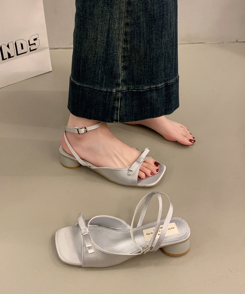 Lace Ladies(レースレディース)の「フロント リボン アンクル ストラップ サンダル(サンダル・レディース・ブラック/アイボリー/シルバー/ピンク・22.5cm/23cm/23.5cm/24cm/24.5cm)」の6枚目の写真