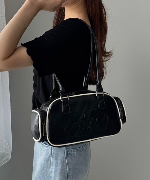 one after another NICE CLAUP(ワンアフターアナザーナイスクラップ)の「ロゴボストンバッグ(ショルダーバッグ・レディース・ブラック/ピンク/アイボリー・FREE)」の9枚目の写真