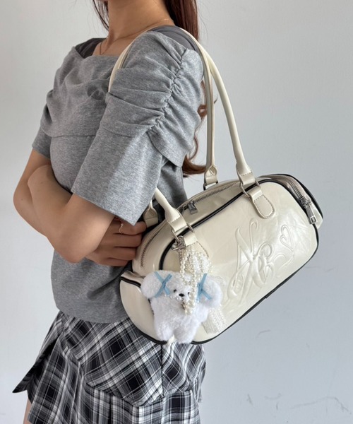 one after another NICE CLAUP(ワンアフターアナザーナイスクラップ)の「ロゴボストンバッグ(ショルダーバッグ・レディース・ブラック/ピンク/アイボリー・FREE)」の12枚目の写真