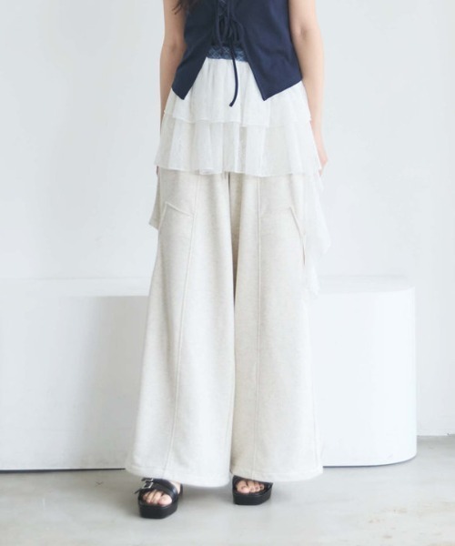 archives（アルシーヴ）の「カットアウト裏毛パンツ（その他パンツ・レディース・オートミール/グレー・MEDIUM）」の3枚目の写真