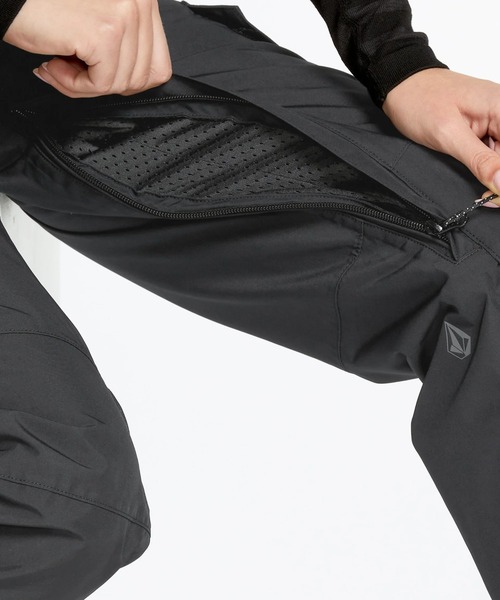 VOLCOM(ボルコム)の「【VOLCOM/ボルコム】 Womens Aston Gore-Tex Pants /ゴアテックススキースノーボードパンツ(その他パンツ・レディース・ブラック/ライトグレー・SMALL)」の7枚目の写真
