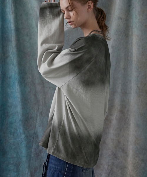 SERACE（セラス）の「【SERACE】Vintage design loose gradation long tee / ヴィンテージデザインルーズグラデーションロンT（Tシャツ/カットソー・メンズ・ライトグレー/ネイビー系/ブラック/ブラウン・S/L/M）」の9枚目の写真