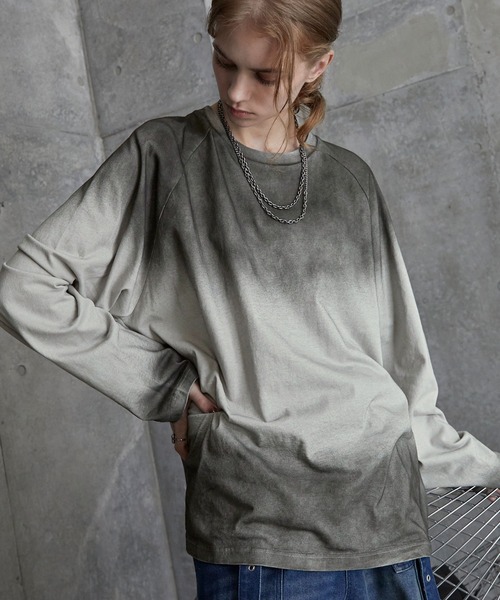 SERACE（セラス）の「【SERACE】Vintage design loose gradation long tee / ヴィンテージデザインルーズグラデーションロンT（Tシャツ/カットソー・メンズ・ライトグレー/ネイビー系/ブラック/ブラウン・S/L/M）」の13枚目の写真