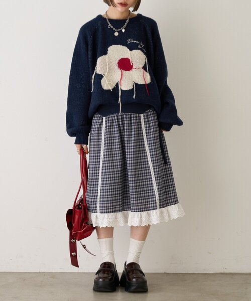 w closet（ダブルクローゼット）の「【25AW】チェックフリルミディスカート（スカート・レディース・オフホワイト/ネイビー・FREE）」の3枚目の写真