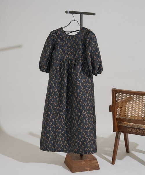 タグ付 22年 7万】コルコバード フラワージャガードニットワンピース