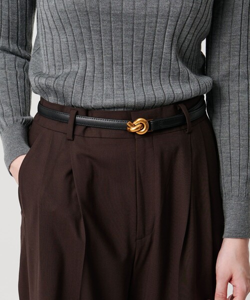 UNITED ARROWS（ユナイテッドアローズ）の「ノット バックル ベルト（ベルト・レディース・ブラック/ワイン/グレー系・FREE）」の2枚目の写真