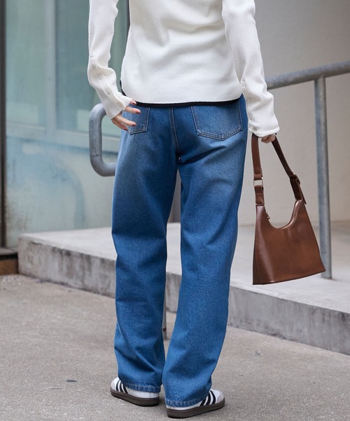 MONO-MART(モノマート)の「【サステナブル】ヴィンテージライク ハイウエストストレートデニムパンツ(デニムパンツ・レディース・ライトブルー/ワンウォッシュ/ブルー/ブラック系/インディゴブルー・L/M/S)」の11枚目の写真