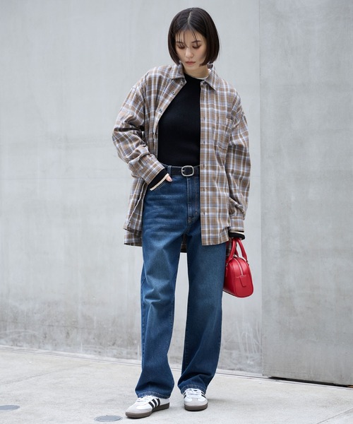 MONO-MART(モノマート)の「【サステナブル】ヴィンテージライク ハイウエストストレートデニムパンツ(デニムパンツ・レディース・ライトブルー/ワンウォッシュ/ブルー/ブラック系/インディゴブルー・L/M/S)」の21枚目の写真