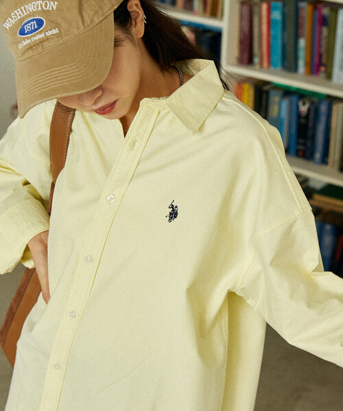 U.S. POLO ASSN.(ユーエスポロアッスン)の「US. POLO ASSN./ユーエスポロアッスン 別注 レギュラーカラーオックスフォードシャツ(限定展開)(シャツ/ブラウス・メンズ・イエロー/その他13/ホワイト/サックスブルー・MEDIUM/LARGE/SMALL)」の3枚目の写真
