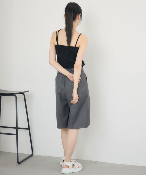 RETRO GIRL（レトロガール）の「ラメベロアカップ付キャミ（キャミソール・レディース・ナチュラル/ブラック/ブラウン・FREE）」の19枚目の写真