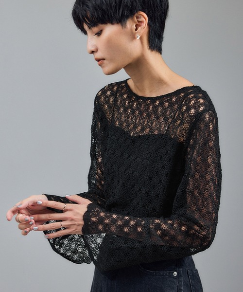 SALON adam et rope'(サロン アダム エ ロペ)の「ラッセルレースレイヤードブラウス / セットアップ対応(シャツ/ブラウス・レディース・オフホワイト/ブラック/グリーン系その他・FREE)」の8枚目の写真