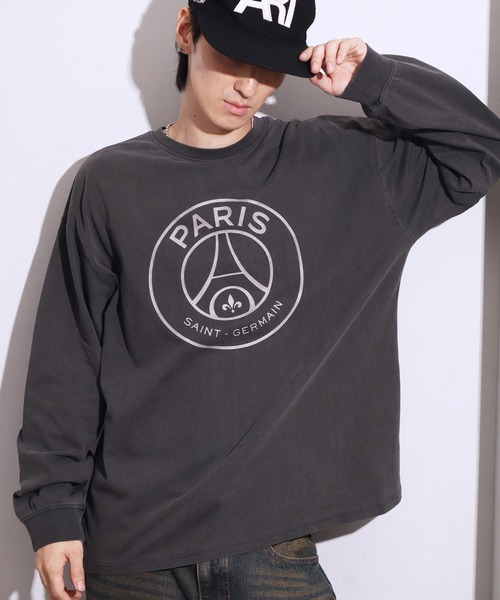 PARIS SAINT-GERMAIN(パリサンジェルマン)の「【Paris Saint-Germain/パリサンジェルマン】ヴィンテージピグメント加工 ロゴエンブレム ロングスリーブTシャツ(Tシャツ/カットソー・メンズ・ブラック系/ブラック系1・M/L/XL)」の1枚目の写真