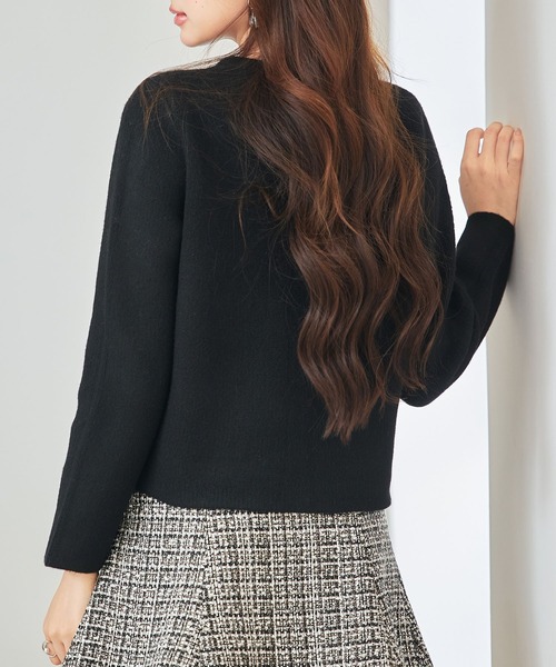 SAISON DE PAPILLON（セゾンドパピヨン）の「【高評価】レディース ノーカラーショート丈ニットカーディガン クルーネック ニットアウター高見え！（カーディガン/ボレロ・レディース・ブラック/チャコール/ベージュ・M/L）」の6枚目の写真