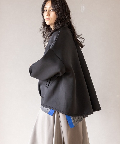 OSMOSIS（オズモーシス）の「ボンディングブルゾン（ブルゾン・レディース・グレー/ブラック/チャコール・ONE SIZE）」の7枚目の写真