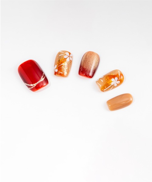 KONVINI（コンビニ）の「【not a nail】水光マグネット秋冬デザインハンドメイドデザインネイルチップショート（ネイルシール/ネイルチップ・レディース・アイボリー/ブラック系その他/レッド系その他2/レッド系その他・SMALL/MEDIUM）」の10枚目の写真