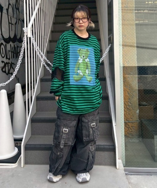 Candy Stripper（キャンディストリッパー）の「BROKEN BEAR PATCHED BORDER トップス（Tシャツ/カットソー・レディース・ブラック/パープル/グリーン・FREE）」の19枚目の写真