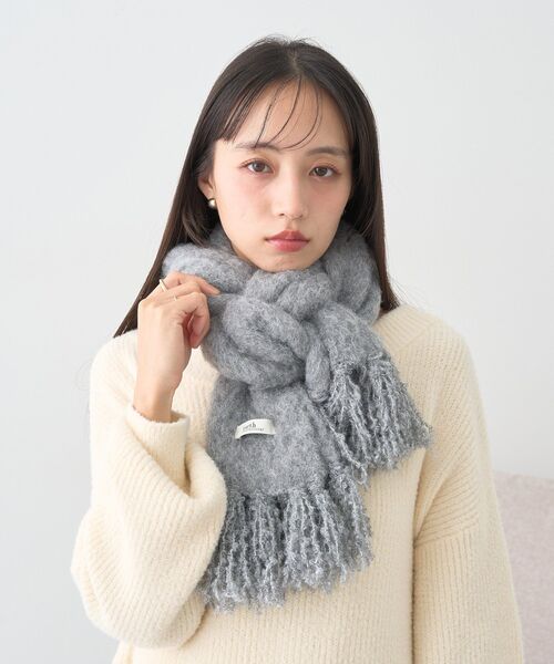 earth music&ecology（アースミュージックアンドエコロジー）の「ループヤーンフリンジマフラー（マフラー・レディース・ピンクベージュ/レッド/グレー・F）」の16枚目の写真