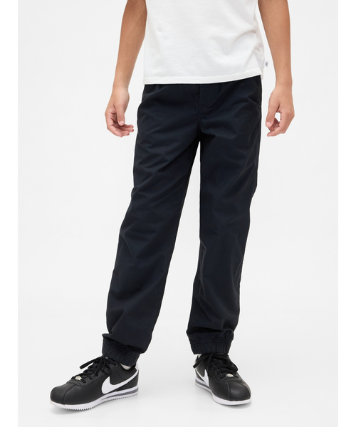 GAP(ギャップ)の「裏地付き ポプリンリラックスフィット ジョガーパンツ (キッズ)(その他パンツ・キッズ・ブラック系その他/ブルー系その他/グレー系その他/オフホワイト・140cm/130cm/160cm/150cm/120cm/110cm)」の4枚目の写真